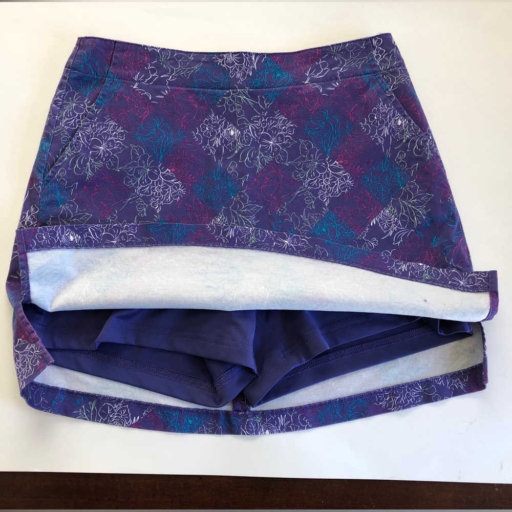 Lady Hagen Skort - Women’s Purple/Floral Print, Skort. Size 2. EUC